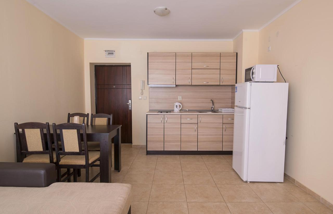 Apollon Apartments ネセバル エクステリア 写真