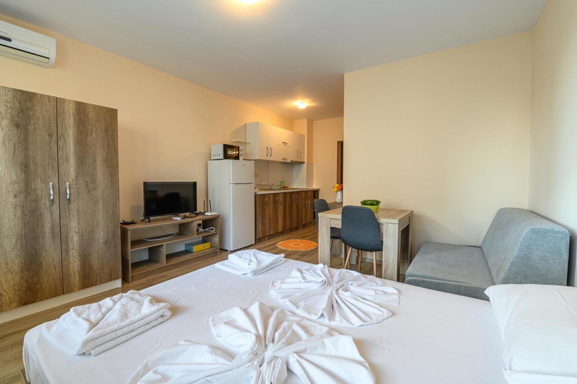 Apollon Apartments ネセバル エクステリア 写真