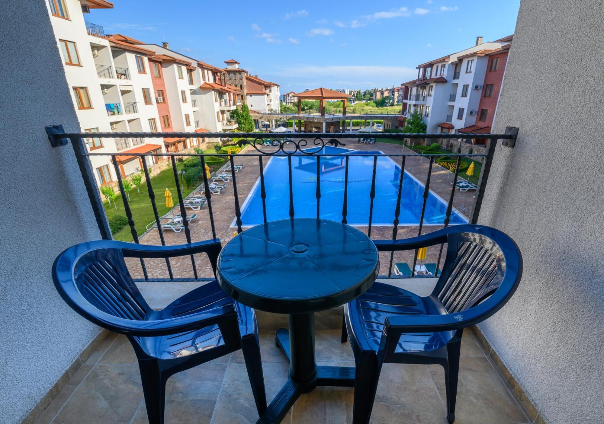 Apollon Apartments ネセバル エクステリア 写真