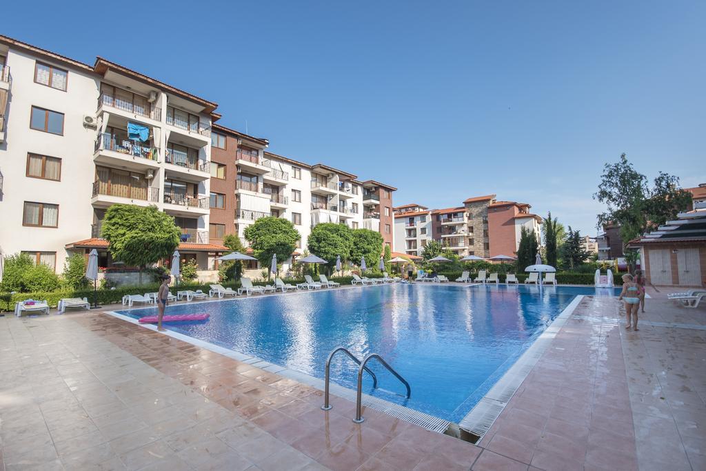 Apollon Apartments ネセバル エクステリア 写真
