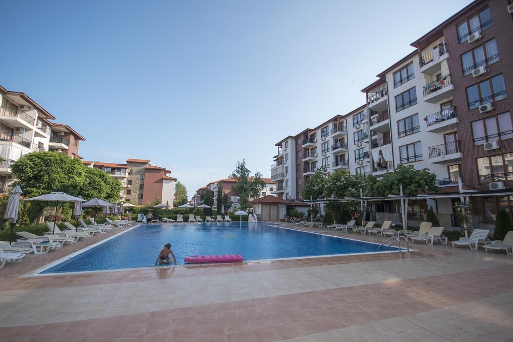 Apollon Apartments ネセバル エクステリア 写真